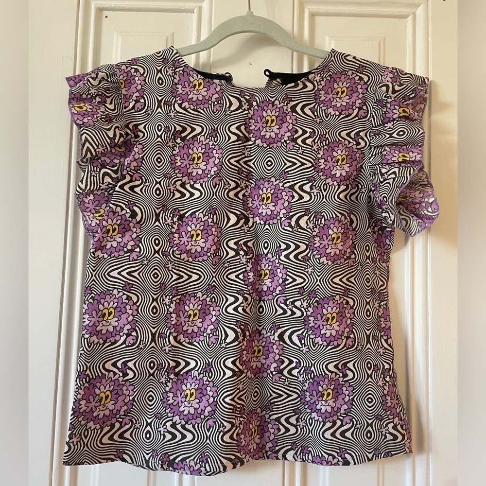 Nooworks shirt, small. Like new conditions (worn once)